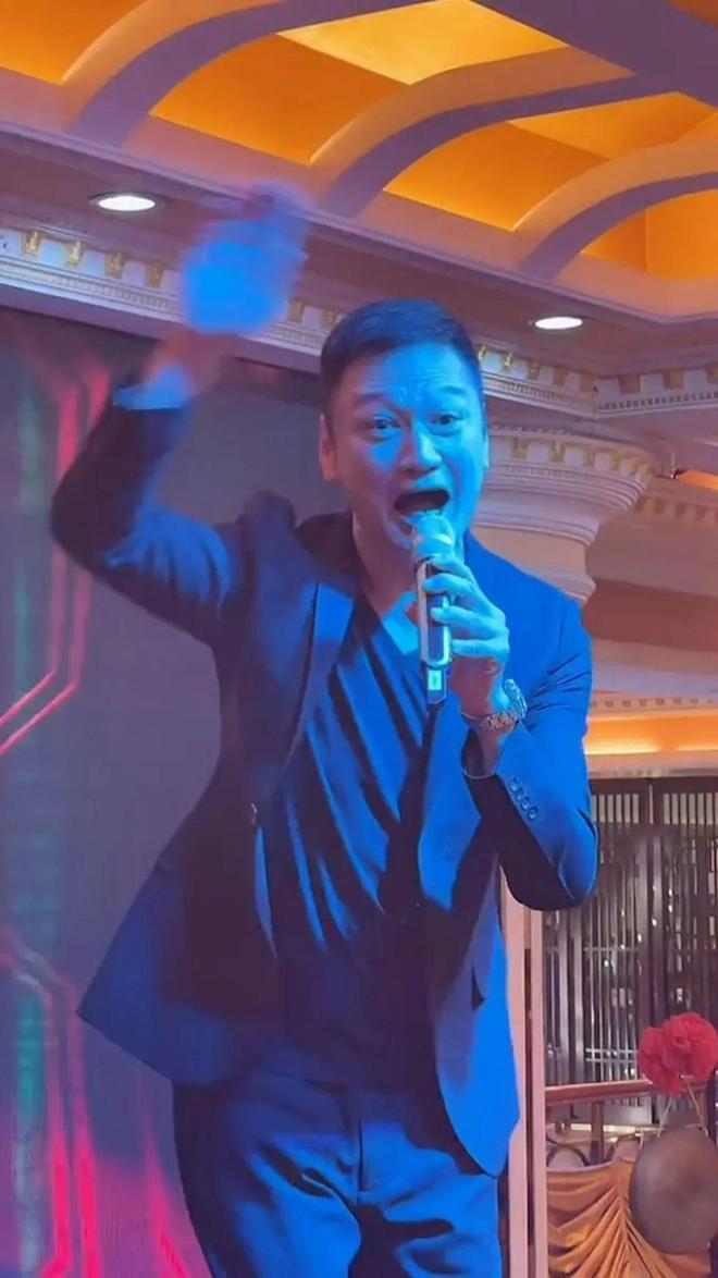 家拍戏不介意被嘲五音不全：我不觉得前TVB男星自爆因一个原因拒返娘(图10)